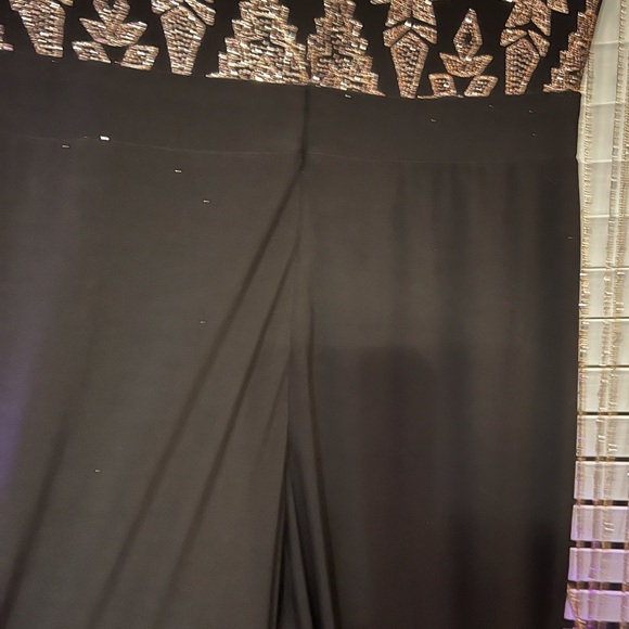 Jump Apparel jumpsuit size 7/8. Aztec design in gold on a black background - Picture 4 of 5